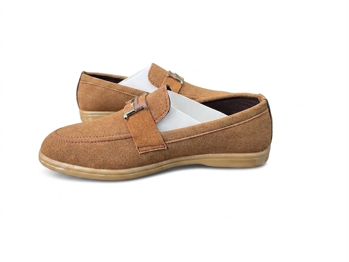 Men's Suede Buckle Loafers – Classic Slip-On Driving Shoes in Tan